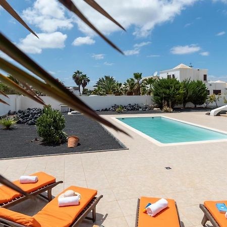 Casa Monicha Lejlighed Costa Teguise Eksteriør billede